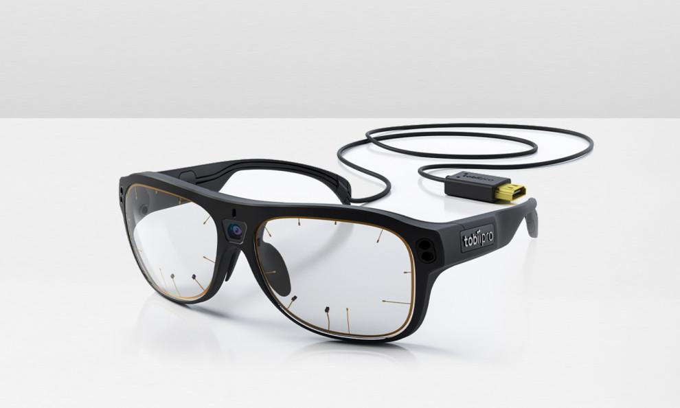 Eye-tracking glasses